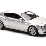 Bentley Continental GT Srebrna Minichamps 1:18 - image 6 of 8