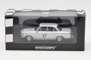 BMW 2000 Ti #17 J. Ickx / C. van Ophem Winners 24 Hours of Spa 1966 Minichamps 1:43 400662517 Kovina – slika 4 od 4