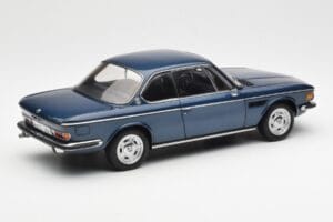 BMW 3.0 CSi E9 Modra Metalik AUTOart 1:18 70672 Kovina – slika 3 od 8