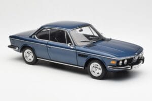 BMW 3.0 CSi E9 Modra Metalik AUTOart 1:18 70672 Kovina – slika 6 od 8