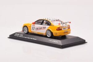 BMW 320i E46 Wiechers Sport #32 Hennerici / Wiechers WTCC 2005 Minichamps 1:43 400052432 Kovina – slika 3 od 4