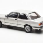BMW 323i E21 Aspen Srebrn AUTOart 1:18 - image 7 of 8