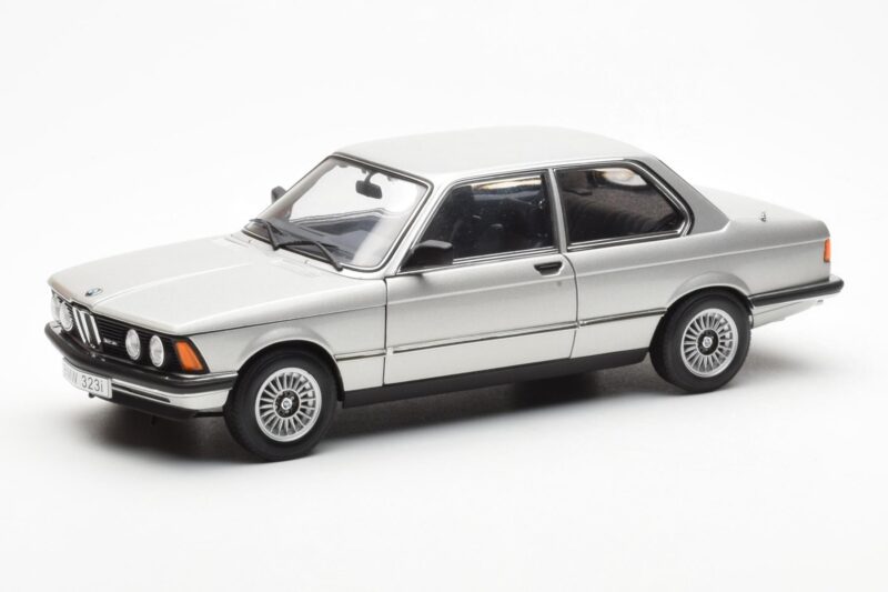 BMW 323i E21 Aspen Srebrn AUTOart 1:18