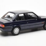 BMW 325i E30 Modra Metalik Norev 1:18 - image 2 of 6