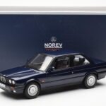 BMW 325i E30 Modra Metalik Norev 1:18 - image 6 of 6