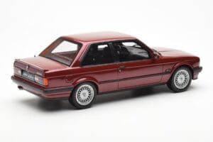BMW 325i E30 Bordeaux Metallic Otto 1:18 OT102 Smola – slika 2 od 6