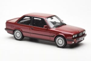 BMW 325i E30 Bordeaux Metallic Otto 1:18 OT102 Smola – slika 4 od 6