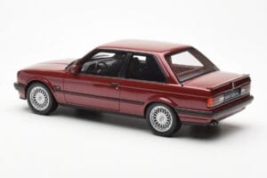BMW 325i E30 Bordeaux Metallic Otto 1:18 OT102 Smola – slika 5 od 6