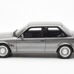 BMW 325i E30 Siv Metallic Otto 1:18 - image 3 of 6