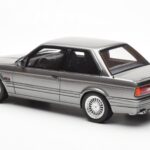 BMW 325i E30 Siv Metallic Otto 1:18 - image 5 of 6