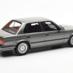 BMW 325i E30 Sedan Dolphin Siv Otto 1:18 - image 2 of 6
