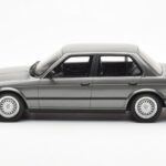 BMW 325i E30 Sedan Dolphin Siv Otto 1:18 - image 3 of 6