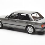 BMW 325i E30 Sedan Dolphin Siv Otto 1:18 - image 5 of 6