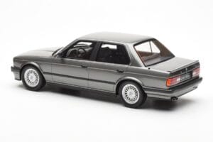BMW 325i E30 Sedan Dolphin Siv Otto 1:18 OT819 Smola – slika 5 od 6