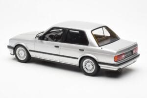 BMW 325i E30 Srebrna Otto 1:18 OT912 Smola – slika 5 od 6