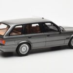 BMW 325i E30 Touring Siv Otto 1:18 - image 2 of 6