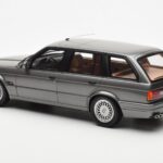 BMW 325i E30 Touring Siv Otto 1:18 - image 5 of 6