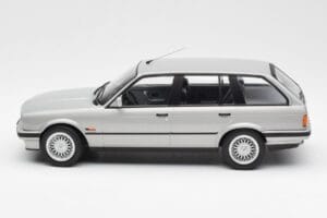 BMW 325i E30 Touring Srebrna Norev 1:18 183216 Kovina – slika 3 od 6