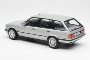 BMW 325i E30 Touring Srebrna Norev 1:18 183216 Kovina – slika 5 od 6