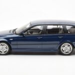 BMW 330i E46 Touring Modra Otto 1:18 - image 3 of 6