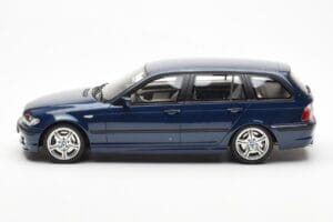 BMW 330i E46 Touring Modra Otto 1:18 OT251 Smola – slika 3 od 6