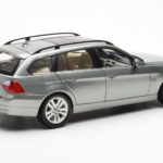 BMW 330i E91 Touring Siv Metallic Kyosho 1:18 - image 3 of 8