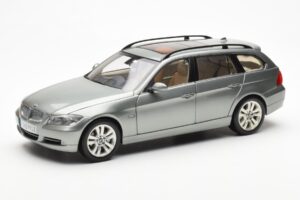 BMW 330i E91 Touring Siv Metallic Kyosho 1:18