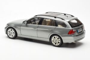 BMW 330i E91 Touring Siv Metallic Kyosho 1:18 80430394359 Kovina – slika 7 od 8