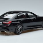 BMW 330i G20 Črna Metalik Norev 1:18 183277 Kovina - image 3 of 7