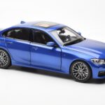 BMW 330i G20 Portimao Modra Metallic Norev 1:18 - image 6 of 8