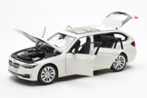 BMW 335i F31 Touring Alpine Bel Paragon 1:18 80432244242 Kovina – slika 2 od 8