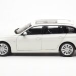 BMW 335i F31 Touring Alpine Bel Paragon 1:18 - image 4 of 8