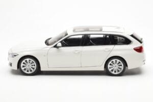 BMW 335i F31 Touring Alpine Bel Paragon 1:18 80432244242 Kovina – slika 4 od 8
