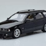 BMW 540 E39 Touring M Package Črn Otto 1:18