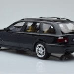 BMW 540 E39 Touring M Package Črn Otto 1:18 - image 5 of 6