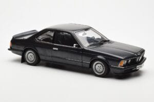 BMW 635 CSi E24 Diamant Črna Metalik AUTOart 1:18 70521 Kovina – slika 6 od 8