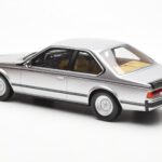 BMW 635 CSi E24 Srebrn Otto 1:18 - image 5 of 6