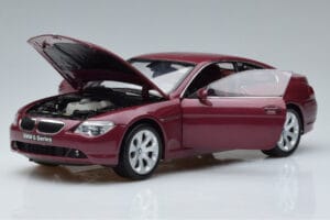 BMW 645Ci E63 Temno Rdeč Kyosho 1:18 08701CR Kovina – slika 2 od 7