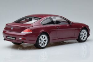 BMW 645Ci E63 Temno Rdeč Kyosho 1:18 08701CR Kovina – slika 3 od 7