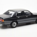 BMW 733i E23 Črn Metallic KK-Scale 1:18 - image 2 of 6