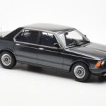 BMW 733i E23 Črn Metallic KK-Scale 1:18 - image 4 of 6