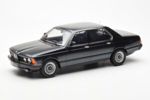 BMW 733i E23 Črn Metallic KK-Scale 1:18