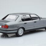BMW 7 Series E32 740i Srebrna MCG 1:18 MCG18161 Kovina - image 2 of 5