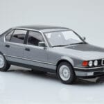 BMW 7 Series E32 740i Srebrna MCG 1:18 MCG18161 Kovina - image 3 of 5