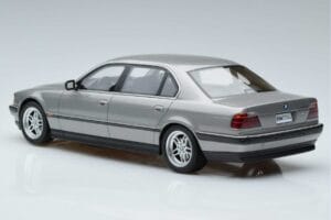 BMW 7 Series E38 750iL Otto 1:18 OT952 Smola – slika 5 od 6