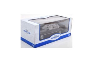 BMW 750i E32 Črn MCG 1:18 MCG18162 Kovina – slika 3 od 3