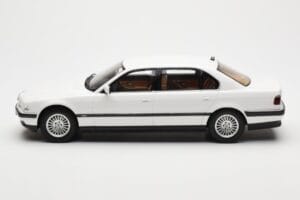 BMW 750iL E38 Asia Exclusive Bel Otto 1:18 OT836 Smola – slika 3 od 6