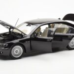 BMW 760Li E66 Črn Kyosho 1:18 - image 2 of 9