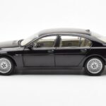BMW 760Li E66 Črn Kyosho 1:18 - image 4 of 9