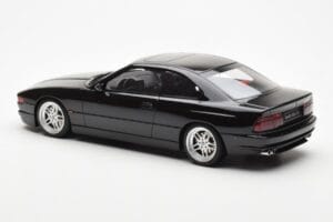 BMW 850 CSi E31 Črn Otto 1:18 OT827 Smola – slika 5 od 6
